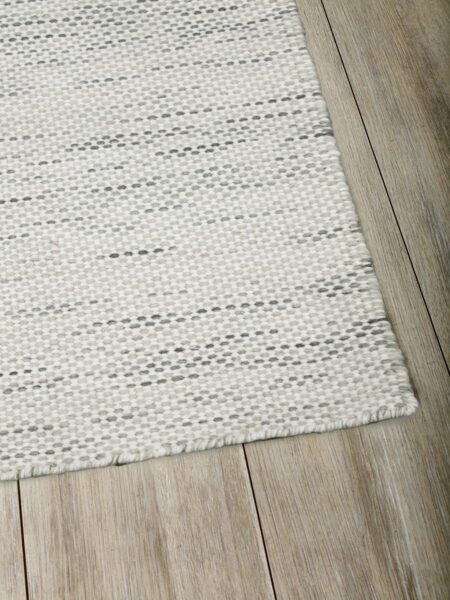 subi-silver-ivory-the-rug-collection-corner