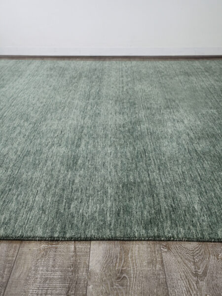 Diva handmade rug in green