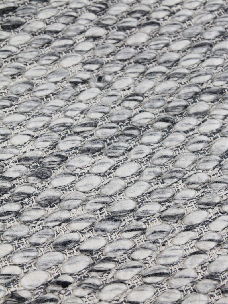 Palmas Smoke handwoven flatweave rug in 100% wool - detail image