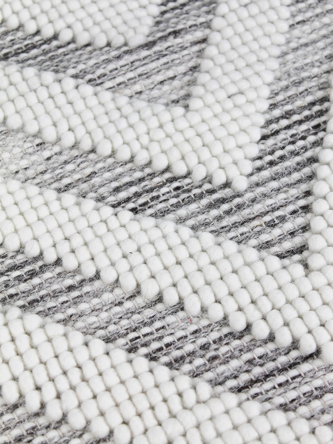 Zamora Ivory handwoven flatweave rug in 100% wool - detail image
