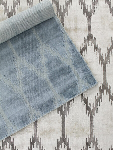 Ikat design Blue and Beige rugs handwoven in wool and artsilk