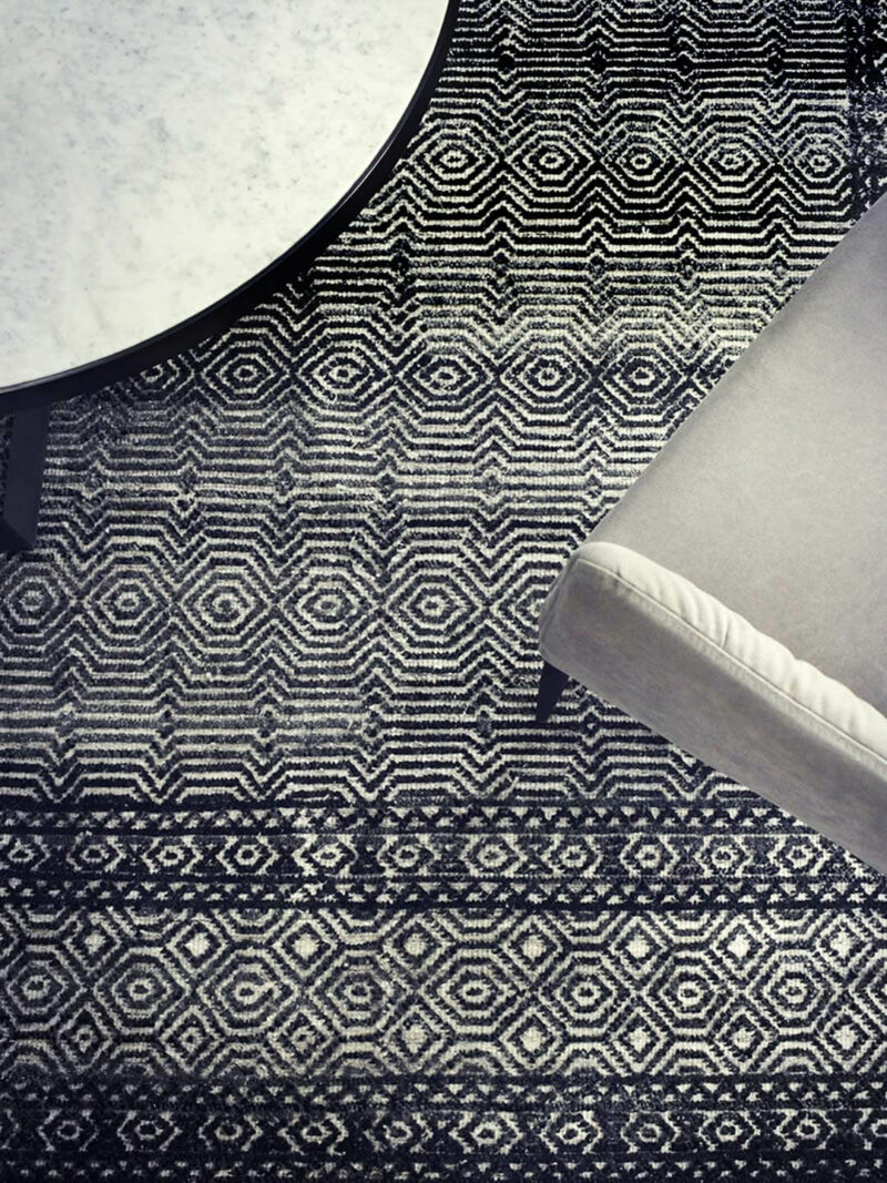 Harmony black and white traditional rug
