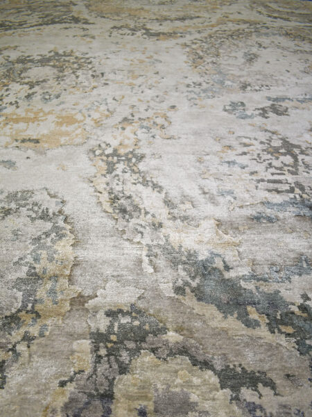 Jamaica Tan/Taupe luxury handknotted rug - detail image