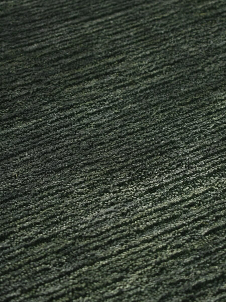 Shimmer Forest dark green rug handmade in wool & artsilk - close up detail