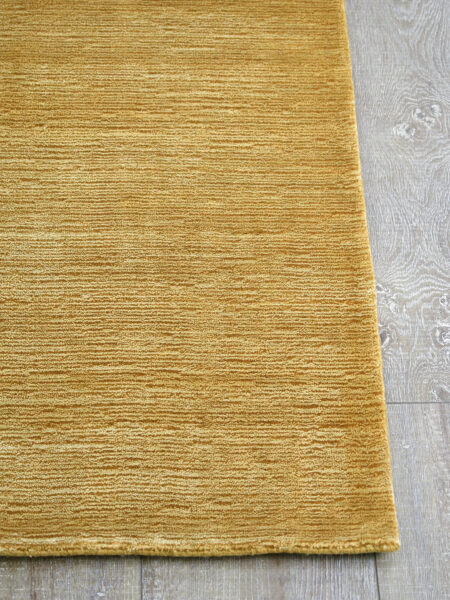 Shimmer Honey yellow/gold rug handmade in wool & artsilk - corner image