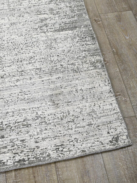Regency VN86 Silver rug handloom knotted in wool and artsilk - corner image