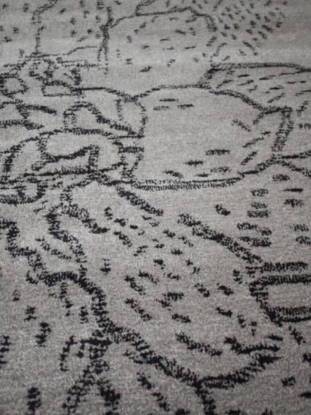 Botanic Fossil floral rug in grey/taupe colours handtufted in 100% wool - close up detail