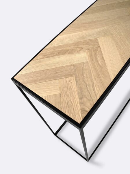 Zander Console with natural oak top and black metal base, detail image
