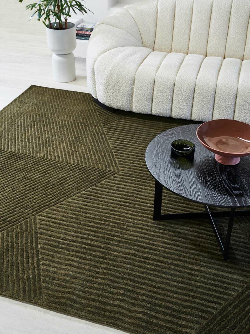 Elm Rug in Olive by The Rug Collection insitu