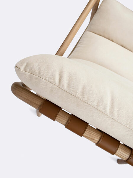Bowie Chair Latte beige with natural oak wood frame The-Rug-Collection Tallira Furniture detail of cushion